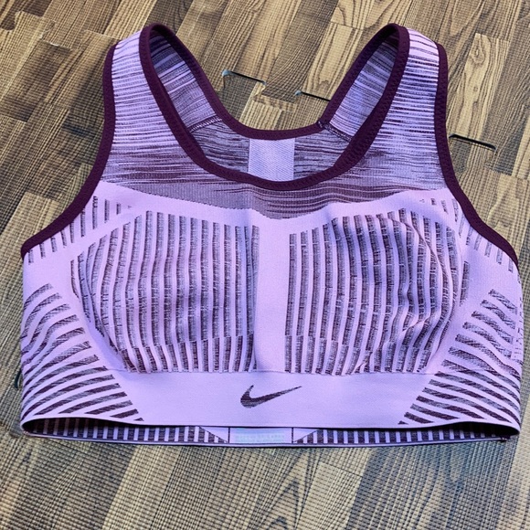 Nike Other - Nike women’s sports bra. Size M.